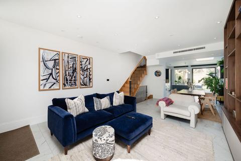 3 bedroom terraced house to rent, Ordnance Hill, London, NW8
