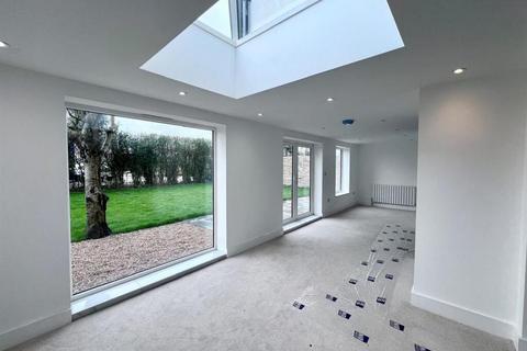 3 bedroom semi-detached house for sale, Southlands Road, Denham, Uxbridge, UB9