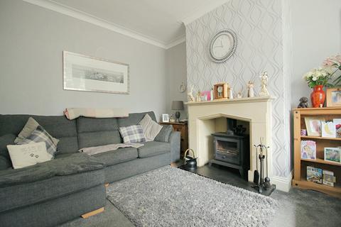2 bedroom terraced house for sale, Auckland Road, Wibsey, Bradford, BD6