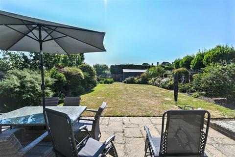 3 bedroom house for sale, Meadowlands Avenue, Eastbourne