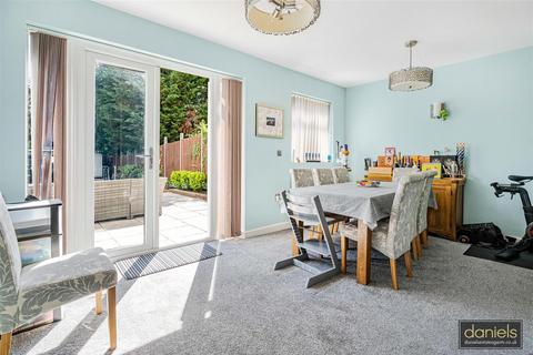 4 bedroom detached house for sale, Bengeworth Road, HARROW