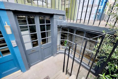 Retail property (high street) for sale, 42 Dundas St Edinburgh EH3 6JN