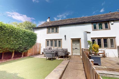 2 bedroom cottage for sale, Wakefield Road, Lightcliffe, Halifax