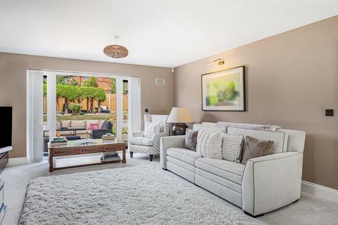 4 bedroom detached house for sale, Overbury Road, Hereford HR1