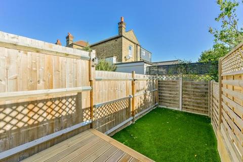 2 bedroom flat for sale, Moyser Road, London, SW16