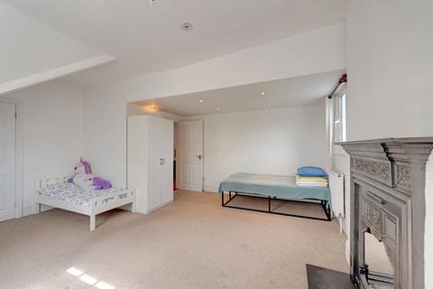 1 bedroom apartment for sale, Platts Lane, Hampstead, NW3