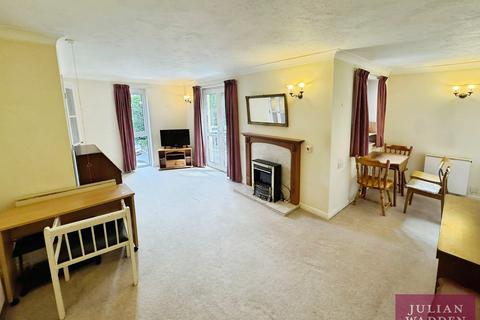 2 bedroom retirement property for sale, Clothorn Road, Didsbury, Manchester, M20