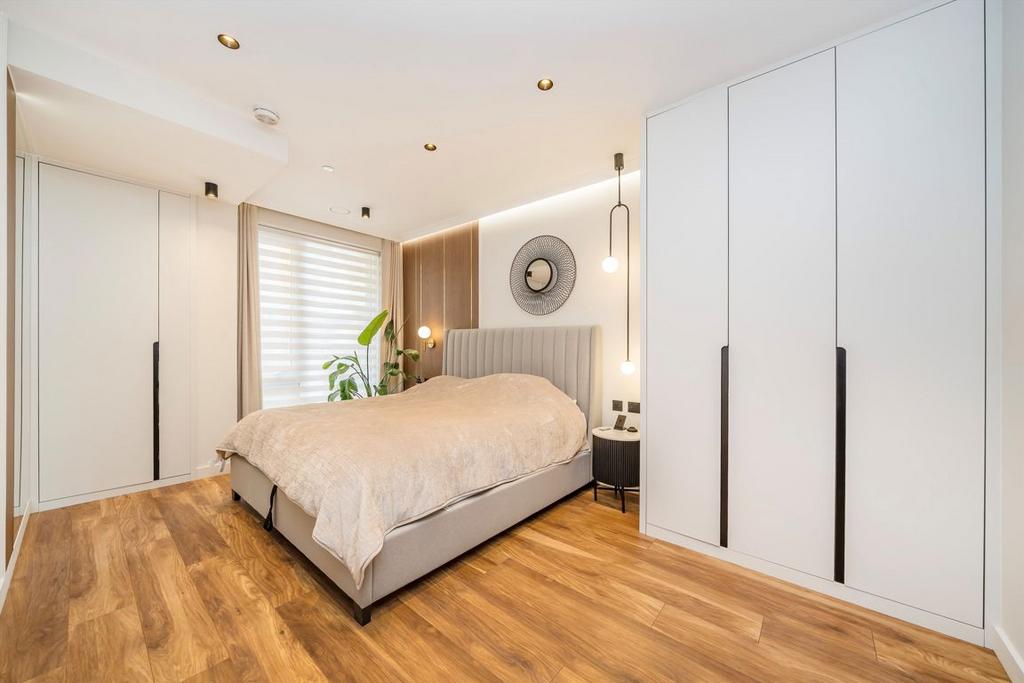 Apartment in London - View 3