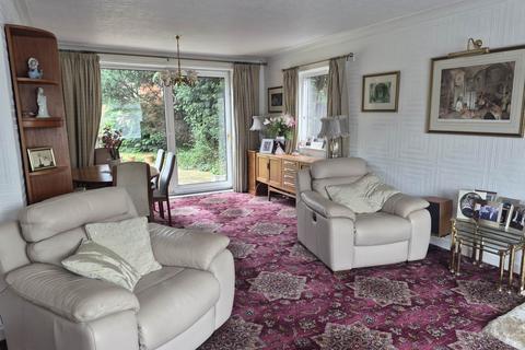 3 bedroom detached house for sale, 64 Saint Georges Square, Oldham
