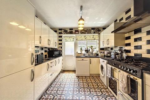 3 bedroom detached bungalow for sale, The Gorseway, Bexhill-on-Sea, TN39