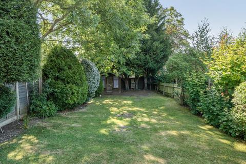3 bedroom semi-detached house for sale, Lynton Mead, Totteridge