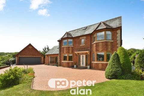 6 bedroom detached house for sale, Coach Bach, Tredegar