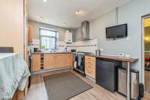 1 bedroom semi-detached house for sale, Mayfield Place, DEWSBURY