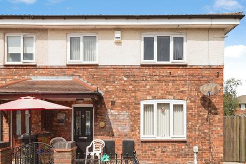 3 bedroom end of terrace house for sale, Wadham Grove, Hull