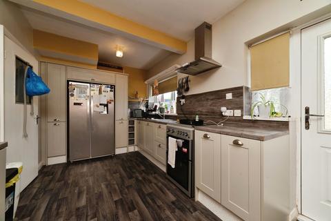 3 bedroom end of terrace house for sale, Wadham Grove, Hull