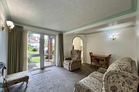 1 bedroom flat for sale, Blackberry Lane, Halesowen