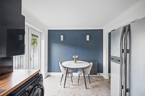 undefined, Iris Aveune, Glasgow G45