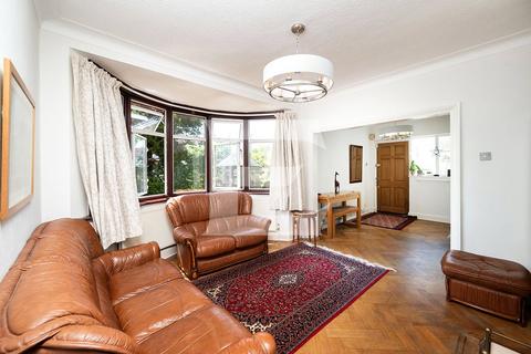 5 bedroom detached house for sale, Selvage Lane, Mill Hill, London, NW7