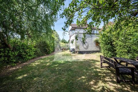 5 bedroom detached house for sale, Selvage Lane, Mill Hill, London, NW7