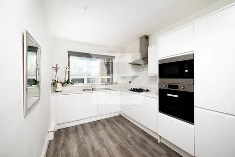 5 bedroom detached house for sale, Selvage Lane, Mill Hill, London, NW7