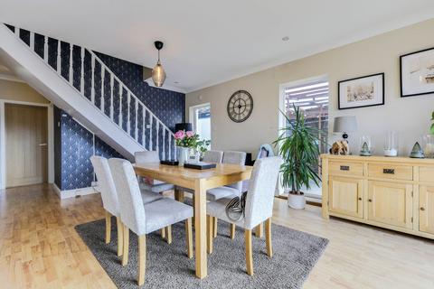 3 bedroom bungalow for sale, Horsforth New Road, Leeds, West Yorkshire, LS13