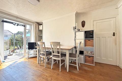 4 bedroom semi-detached house for sale, Kemps Eye Avenue, Belle Vue, Shrewsbury