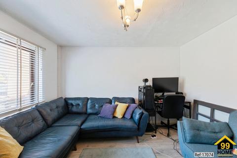 undefined, Bellini Close, Milton Keynes, MK7
