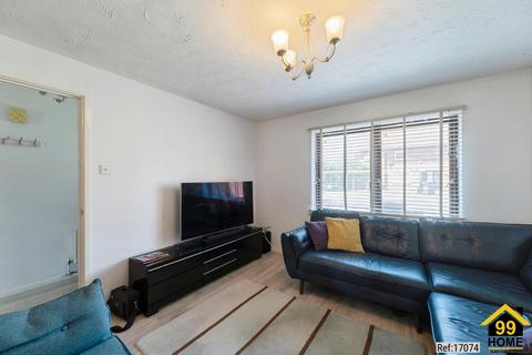 undefined, Bellini Close, Milton Keynes, MK7