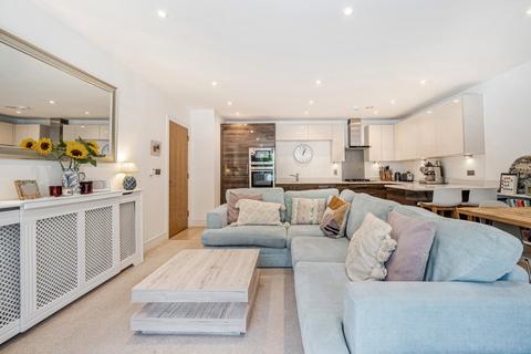 2 bedroom flat for sale, Sidney Road, Stockwell, SW9