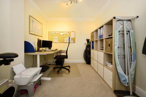 4 bedroom detached house for sale, Spriggs Close, Clapham, Bedford, Bedfordshire, MK41