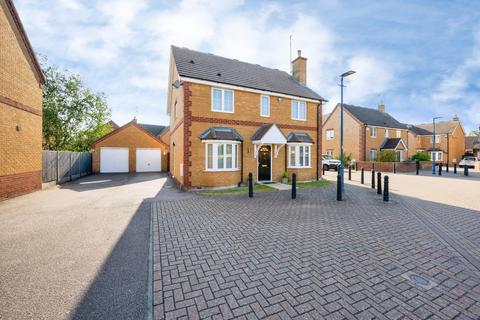 4 bedroom detached house for sale, Spriggs Close, Clapham, Bedford, Bedfordshire, MK41
