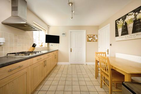 4 bedroom detached house for sale, Spriggs Close, Clapham, Bedford, Bedfordshire, MK41