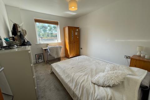 1 bedroom apartment to rent, John Ruskin Street, London, SE5