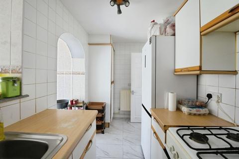 3 bedroom terraced house for sale, Downing Road, Dagenham RM9