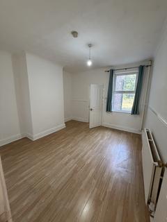 2 bedroom terraced house to rent, Pitt Street, Mexborough S64