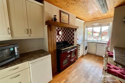 2 bedroom apartment for sale, Lymington Road, Highcliffe, Christchurch, BH23