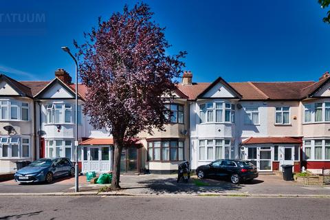 4 bedroom terraced house to rent, Newbury Road, Gants Hill, Redbridge, Ilford, Essex, IG2