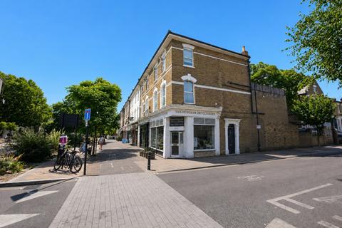 2 bedroom flat to rent, Sandringham Road, London,  E8