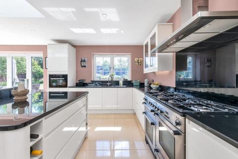 4 bedroom semi-detached house for sale, The Penns, Royston SG8