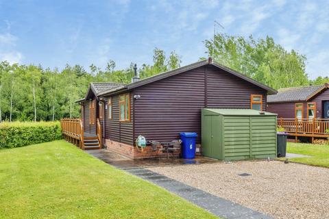 2 bedroom lodge for sale, Woodcock Lane, Lincoln