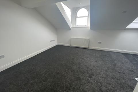 1 bedroom property to rent - Mehr