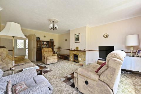 2 bedroom bungalow for sale, Firle Road, Little Common, Bexhill-On-Sea
