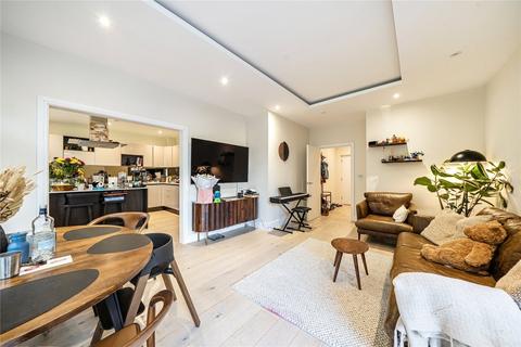 3 bedroom apartment to rent, Lockwood House, Surbiton KT6