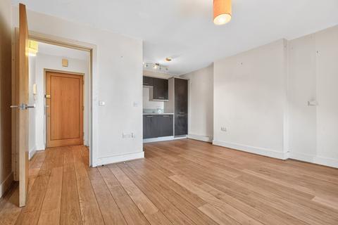 undefined, Hitchin SG4