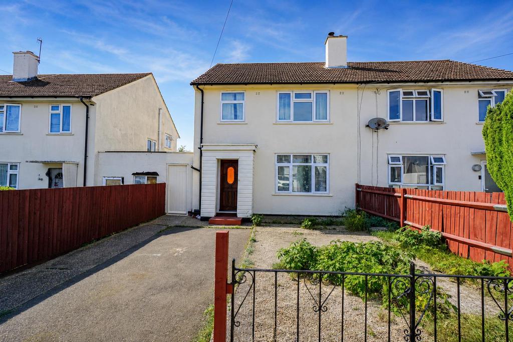 3 bedroom semi-detached house for sale in St. Leonards-On-Sea on OnTheMarket