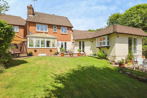 5 bedroom detached house for sale, Mulberry Way, Heathfield, East Sussex, TN21