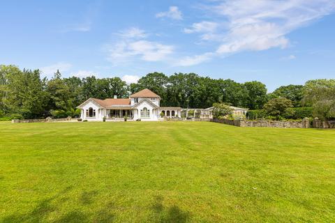 6 bedroom country house for sale, Graffham, Petworth, GU28 0NZ