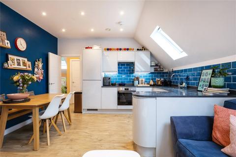 2 bedroom apartment for sale, Weigall Road, London