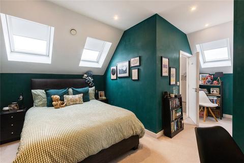 2 bedroom apartment for sale, Weigall Road, London