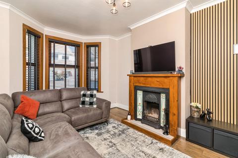 2 bedroom terraced house for sale, Lorne Park Road, Lowestoft